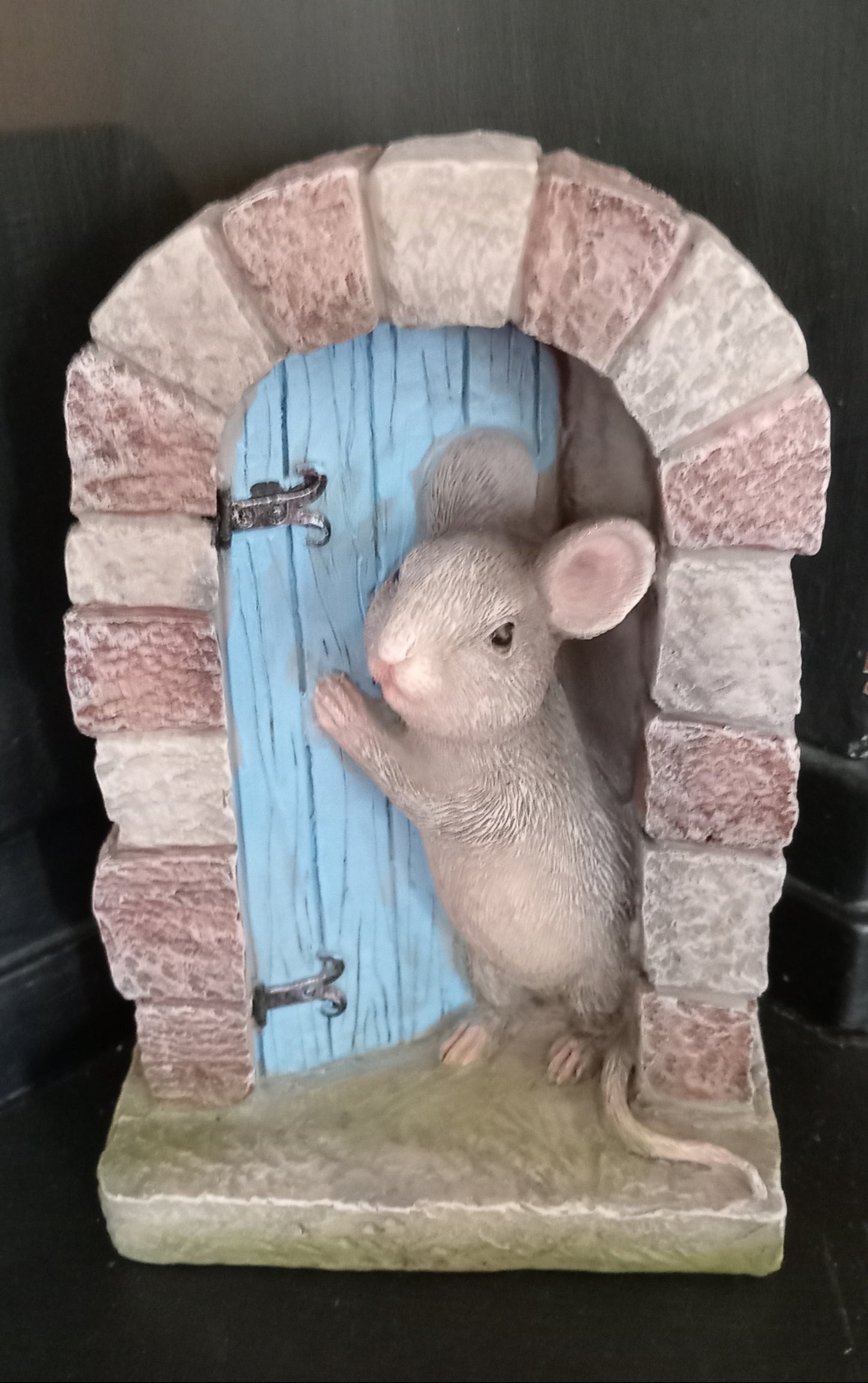 Mouse Door Fairy Garden Ornament