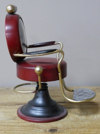 Red Barbers Chair Quartz Battery Clock