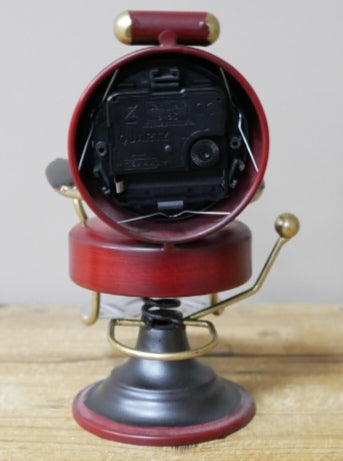 Red Barbers Chair Quartz Battery Clock