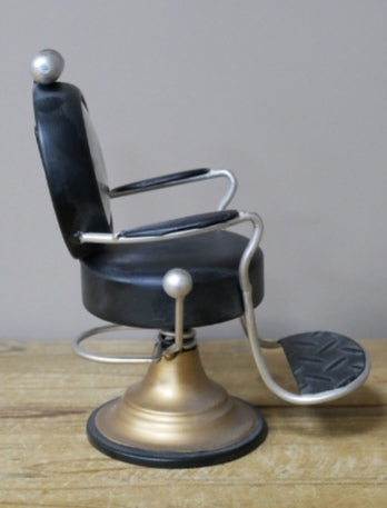 Black Barbers Chair Quartz Battery Clock