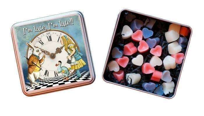 Alice In Wonderland 'Im Late Im Late!' Tin of Heart Shaped Eco Wax Melts.